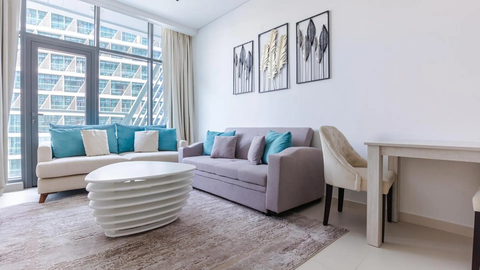 Modern Fully-Equipped Apartment In Seven Palm, Beach And Pool Access Dubaj