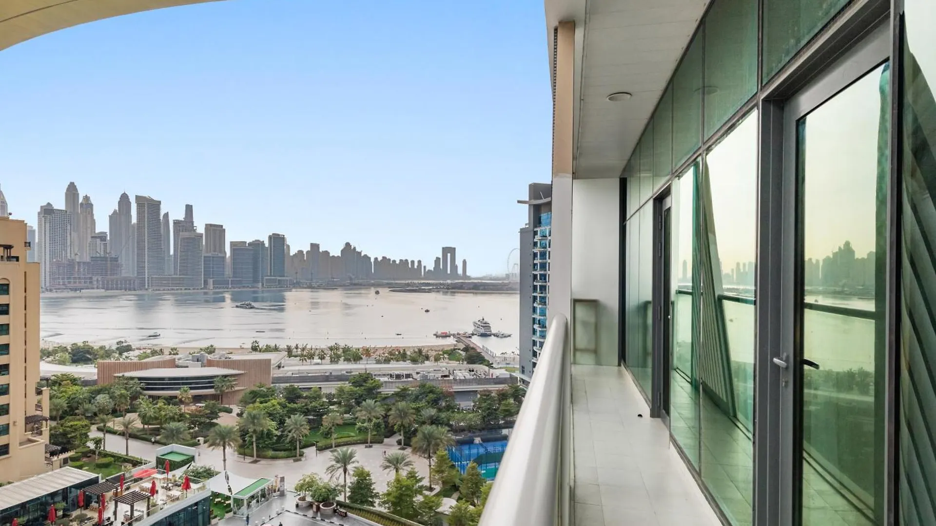 Modern Fully-Equipped Apartment In Seven Palm, Beach And Pool Access Dubaj