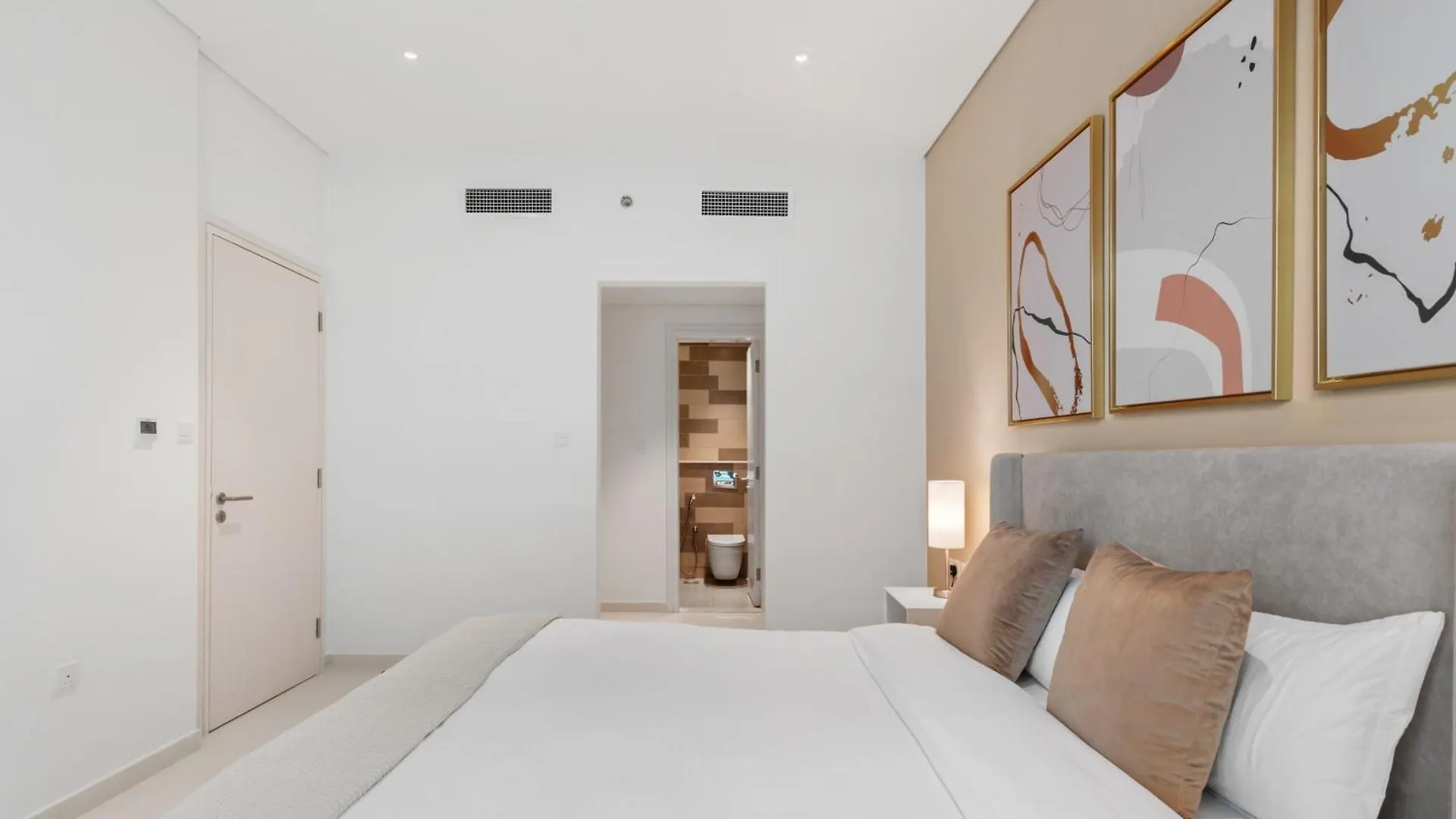 Modern Fully-Equipped Apartment In Seven Palm, Beach And Pool Access Dubaj