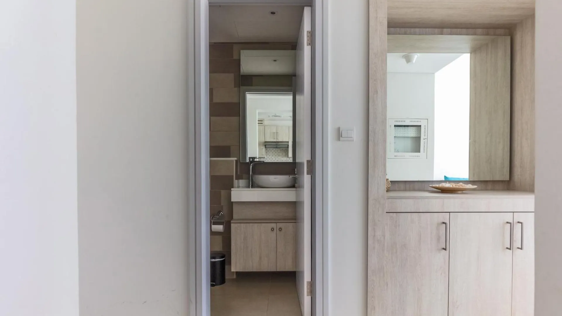 Modern Fully-Equipped Apartment In Seven Palm, Beach And Pool Access Dubaj