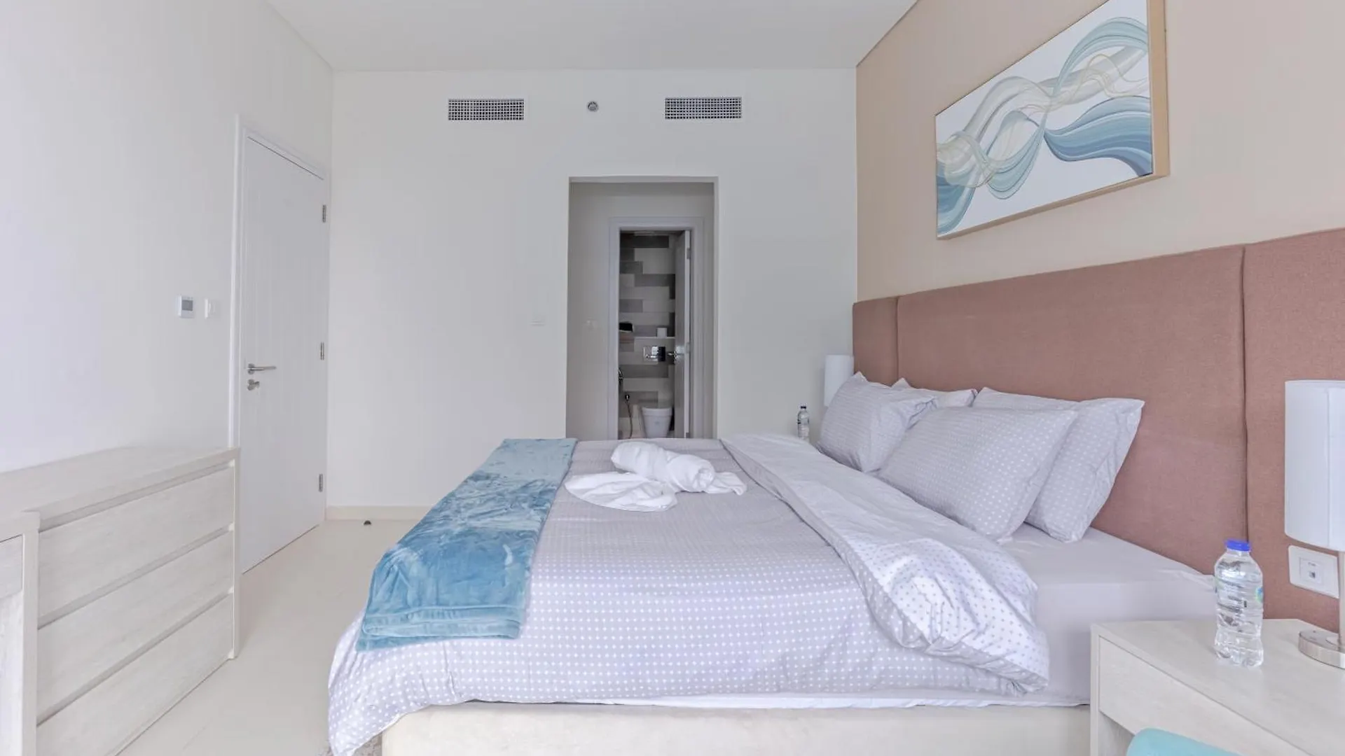 Modern Fully-Equipped Apartment In Seven Palm, Beach And Pool Access Dubaj