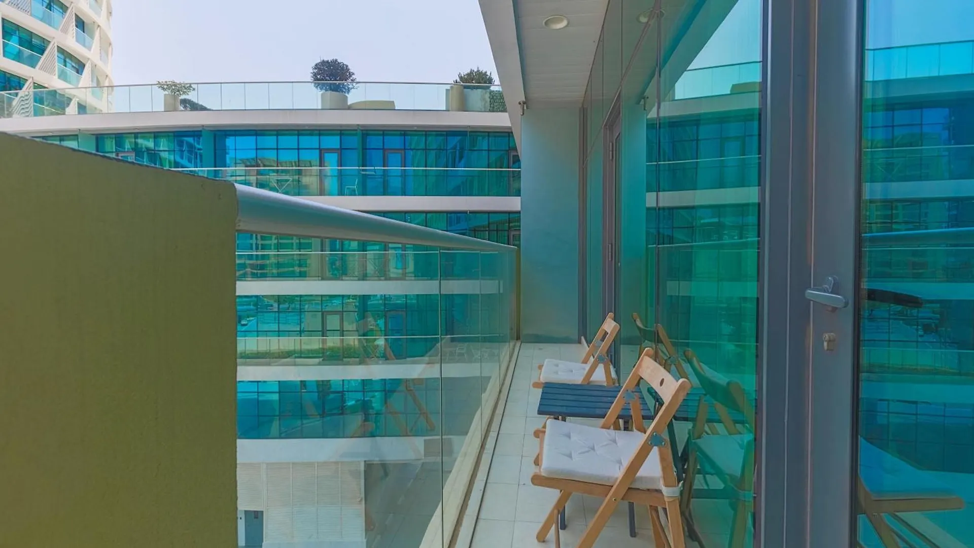 Modern Fully-Equipped Apartment In Seven Palm, Beach And Pool Access Dubaj