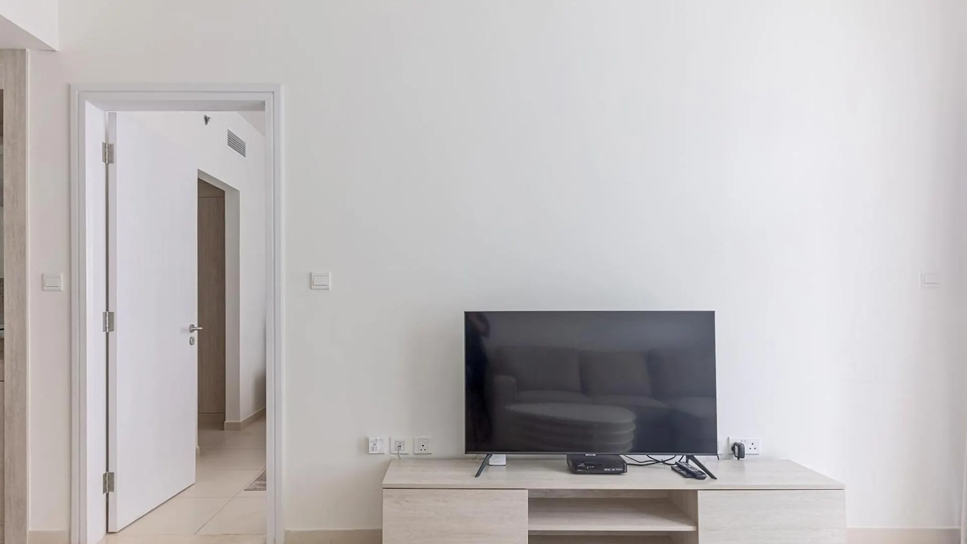 Modern Fully-Equipped Apartment In Seven Palm, Beach And Pool Access Dubaj