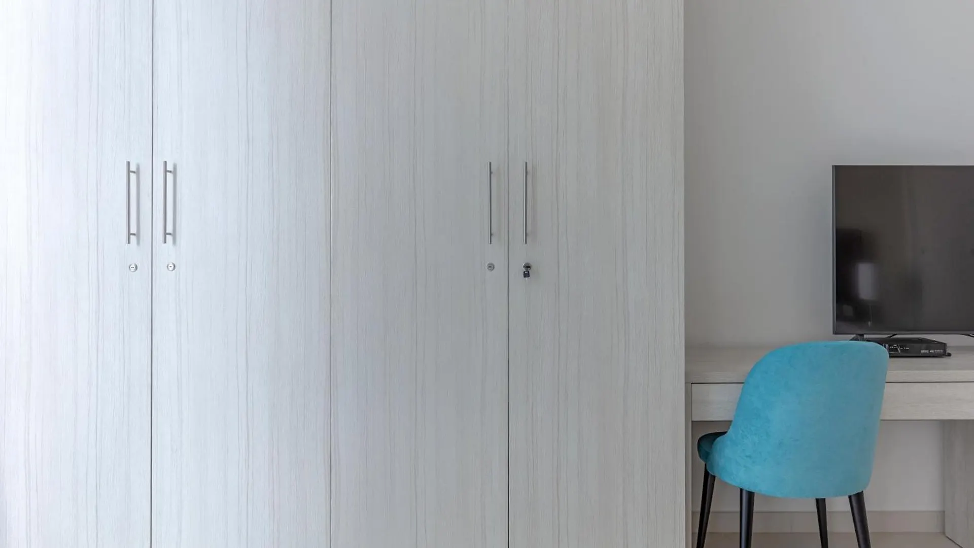 Modern Fully-Equipped Apartment In Seven Palm, Beach And Pool Access Dubai
